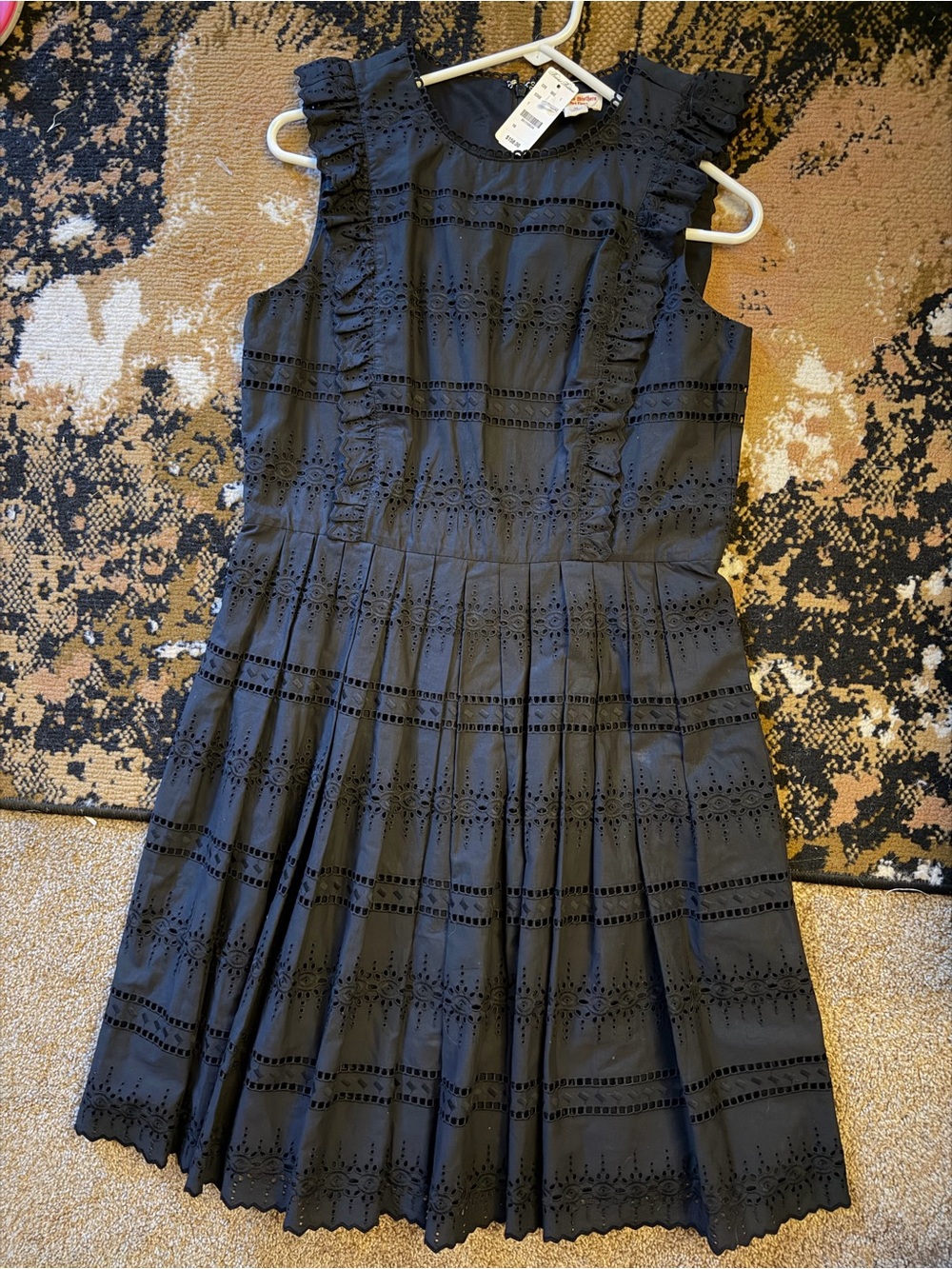 Brooks Brothers sleeveless poplin dress featuring intricate eyelet embroidery 10